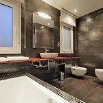 Lägenhet Lagaya & *